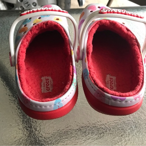 CROCS x SWEETHEARTS Clog 6 Jr's 7.5 Womens White Red Multi Limited Edition Lined - Picture 8 of 8